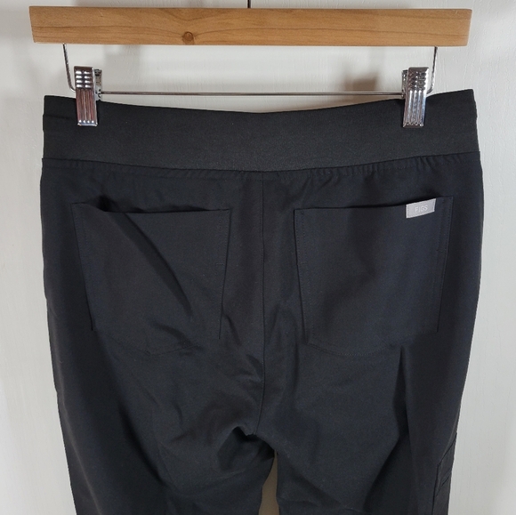 FIGS Black Technical Collection Jogger Comfortable Scrubs Size XS/P - Picture 9 of 10